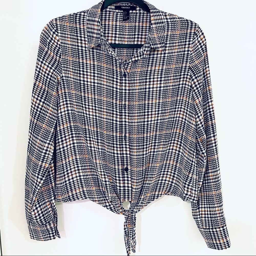 Forever 21 Cropped Front Tie Houndstooth Plaid Button Down Shirt